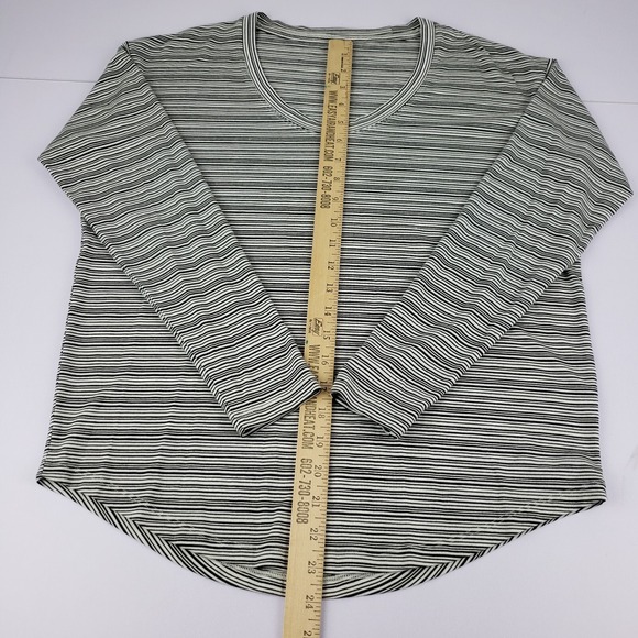 Athleta T-Shirt Women Small Cloudlight Stratus Top Striped Long Sleeve Pullover - Picture 9 of 10